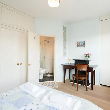 Charming Putney By The High Street Richmond (Greater London)