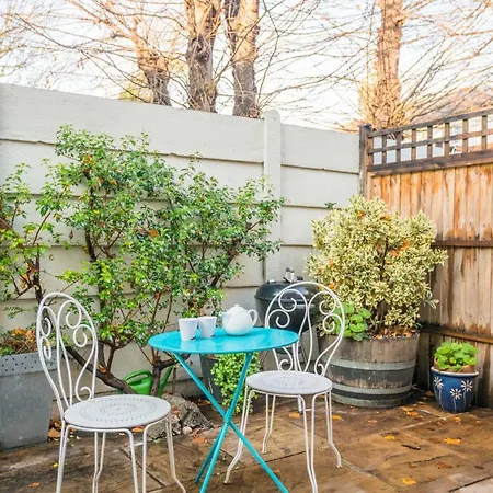Charming Putney By The High Street Richmond (Greater London)