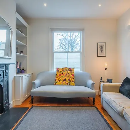 Charming Putney By The High Street Holiday home Richmond (Greater London)