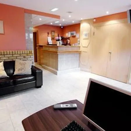 Hotel Hounslow Central Hotel
