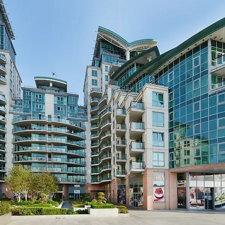 St George Wharf
