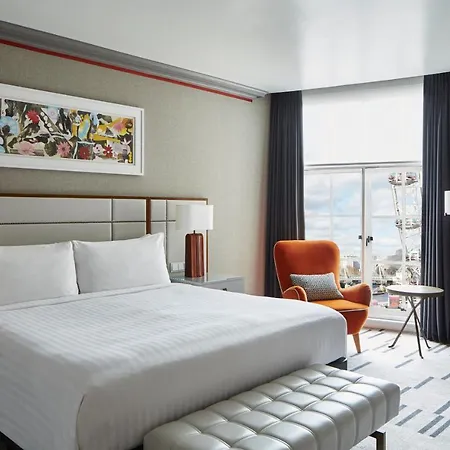 Marriott County Hall Hotel
