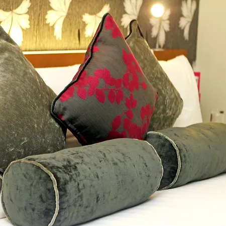 The Memoir Club Hotel 4*