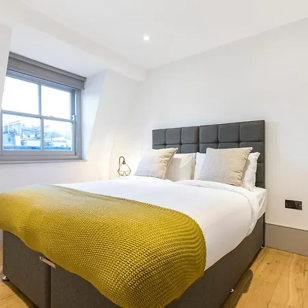 Aspen Regis Kensington Apartment *