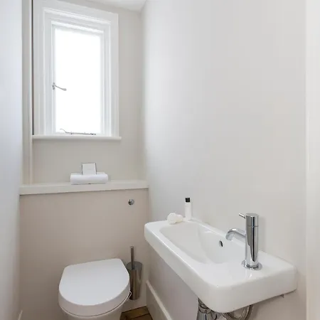 Ardilaun Road By Onefinestay London