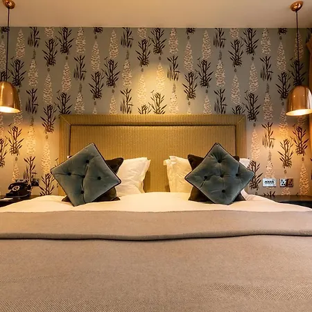 The Alma Hotel London