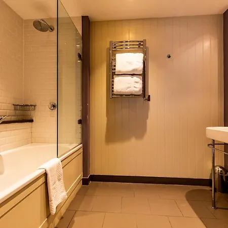 Hotel The Alma