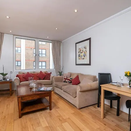 Delightful Kensington Close To Hyde Park By Underthedoormat London