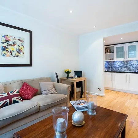 Delightful Kensington Close To Hyde Park By Underthedoormat Apartment *