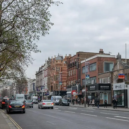Apartment Delightful Kensington Close To Hyde Park By Underthedoormat *
