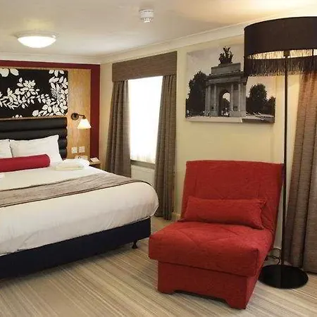 Astors Belgravia Bed & Breakfast
