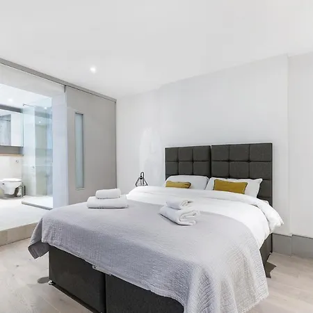 Aspen Regis Kensington Apartment London