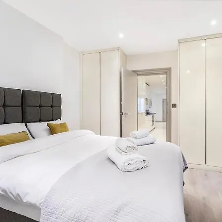Aspen Regis Kensington Apartment London
