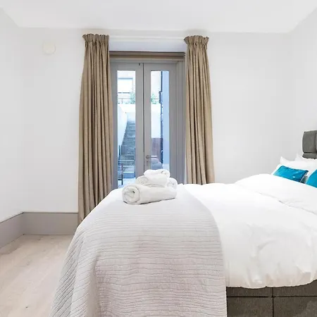 Apartment Aspen Regis Kensington *