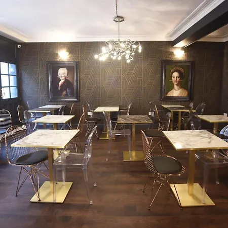 The Pack And Carriage Hotel London
