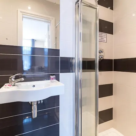 Royal By Saba Hotel London