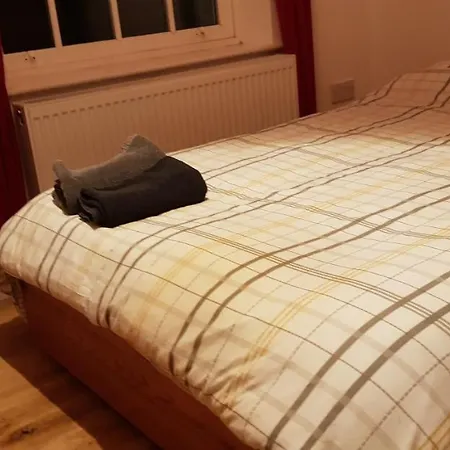 Guest house Zone 1 *