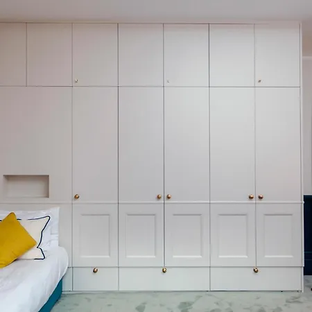 Italianflat - Holland Park * London