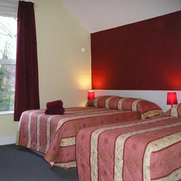 Abbey Bed & Breakfast 2*