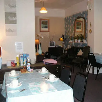 Abbey Bed & Breakfast 2*