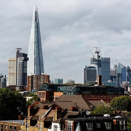 Veeve - Brilliant Bermondsey