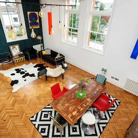 Veeve - Brilliant Bermondsey