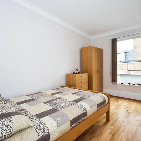 Cleveland Gardens Apartment London