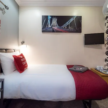 Royal 2 Hammersmith 3* Londyn