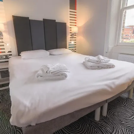 Victoria Hotel 3*