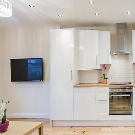 Valet Kilburn Apartment London