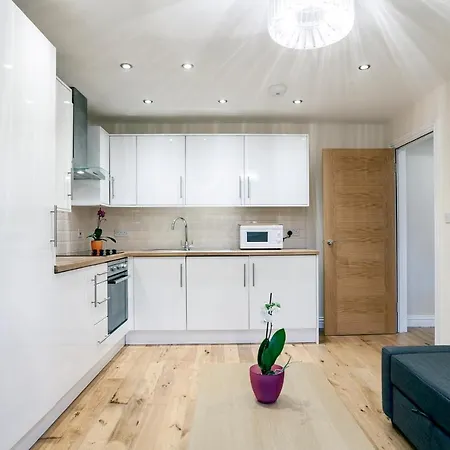 Valet Kilburn Apartment London