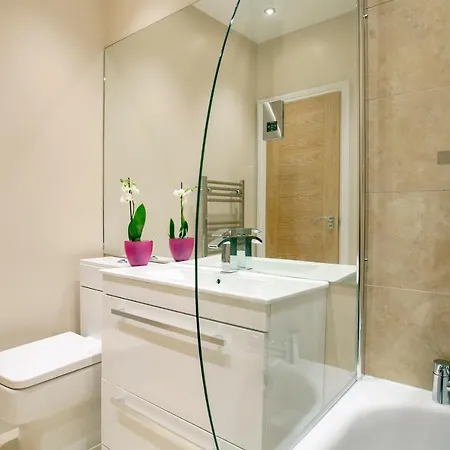 Valet Kilburn Apartment London