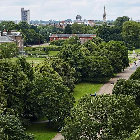 Апарт-отель Cheval Thorney Court At Hyde Park 5*