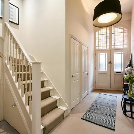 Apartment Mews House *