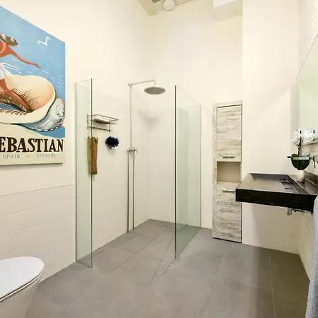 Mews House Apartment