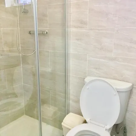 2 Bedroom Apartment, Kitchen, Reception And Private Garden *