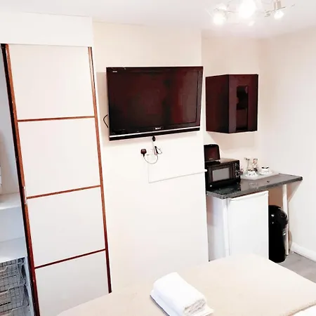 Bed & Breakfast The 22 London