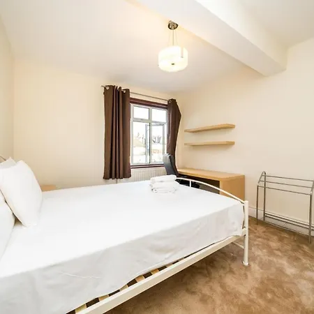 New 3 Bedroom House Near Wembley Stadium *