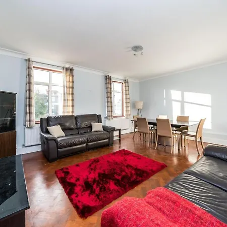 Apartment New 3 Bedroom House Near Wembley Stadium *