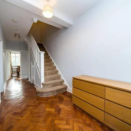 Apartmán New 3 Bedroom House Near Wembley Stadium Londýn