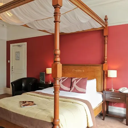 Hotel Raglan 3*