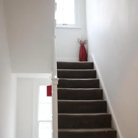 Victoria Style Flat Near Victoria Station *