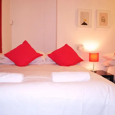 The Lion Head Hotel 2*