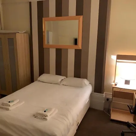 Bed & Breakfast Camden Castle London