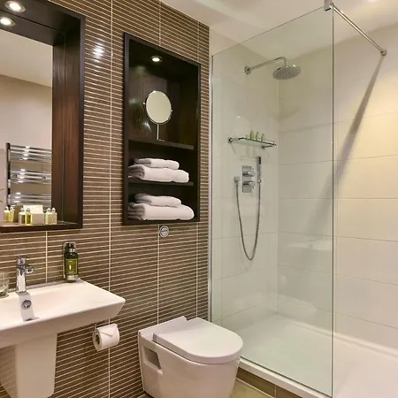 Fraser Queens Gate Aparthotel 4*