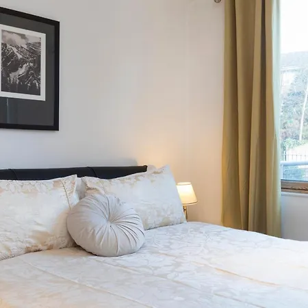 East Croydon Apartments - Just 3 Mins Walk To East Croydon Station Croydon