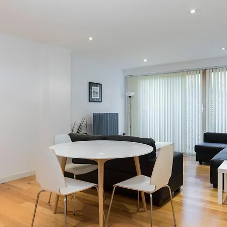 Apartment East Croydon Apartments - Just 3 Mins Walk To East Croydon Station Croydon