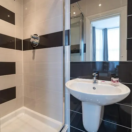Royal 2 Hammersmith Pensjonat Londyn