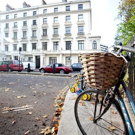 Cleveland Gardens London