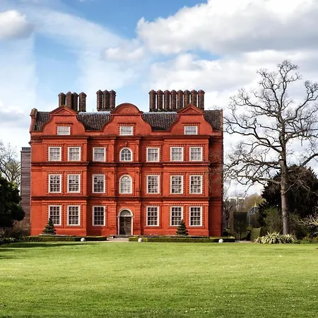 Grand Kew Gardens Londra